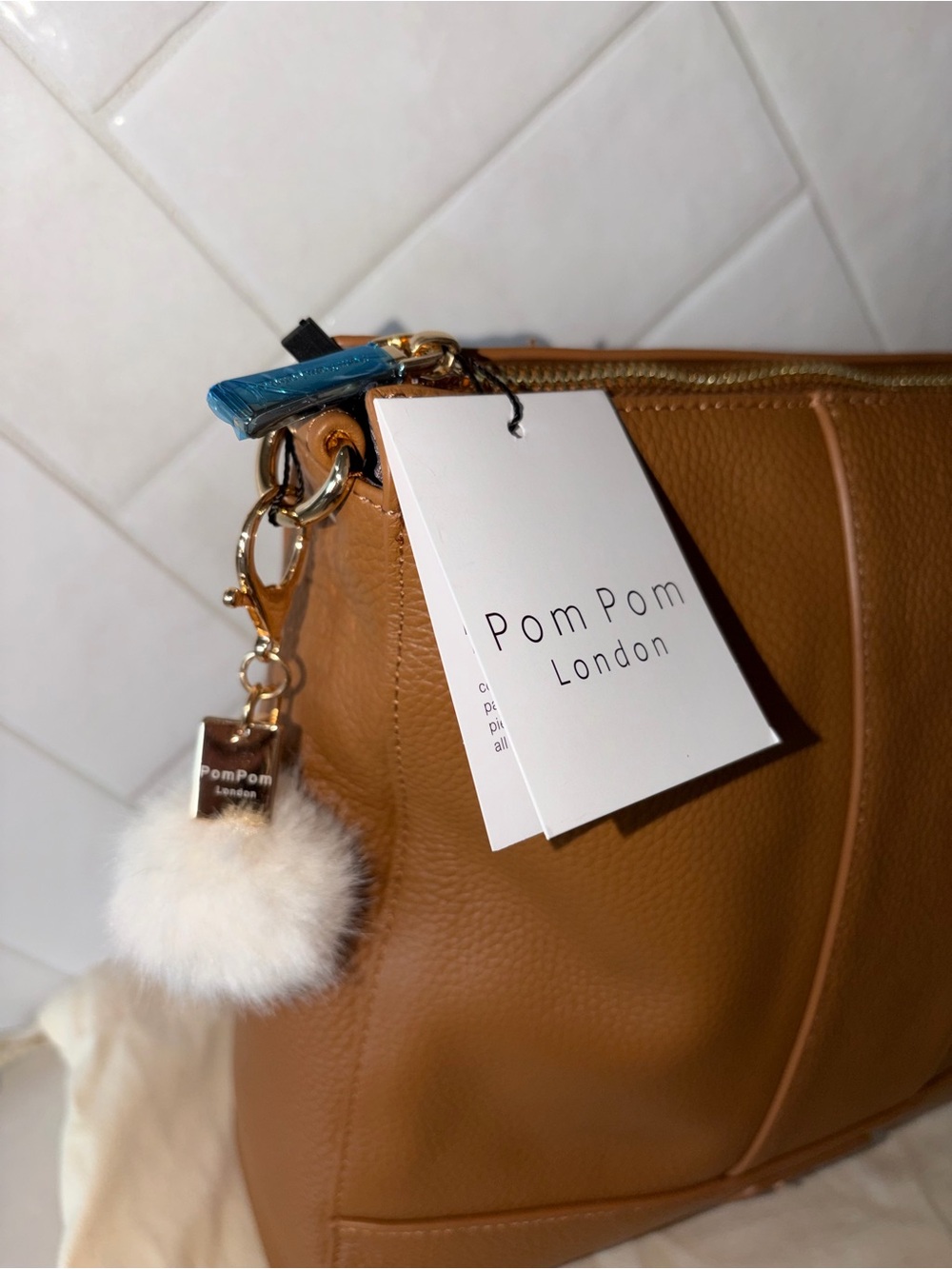 Pom Pom London Maple Westminster Messenger Leather Bag with 3 Straps NWT - Picture 4 of 10